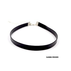 Skinny Choker Necklace Unisex Color Black